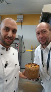 Marco Ceriani e Jacopo Scudiere con il Panettone alla farina di baco da seta